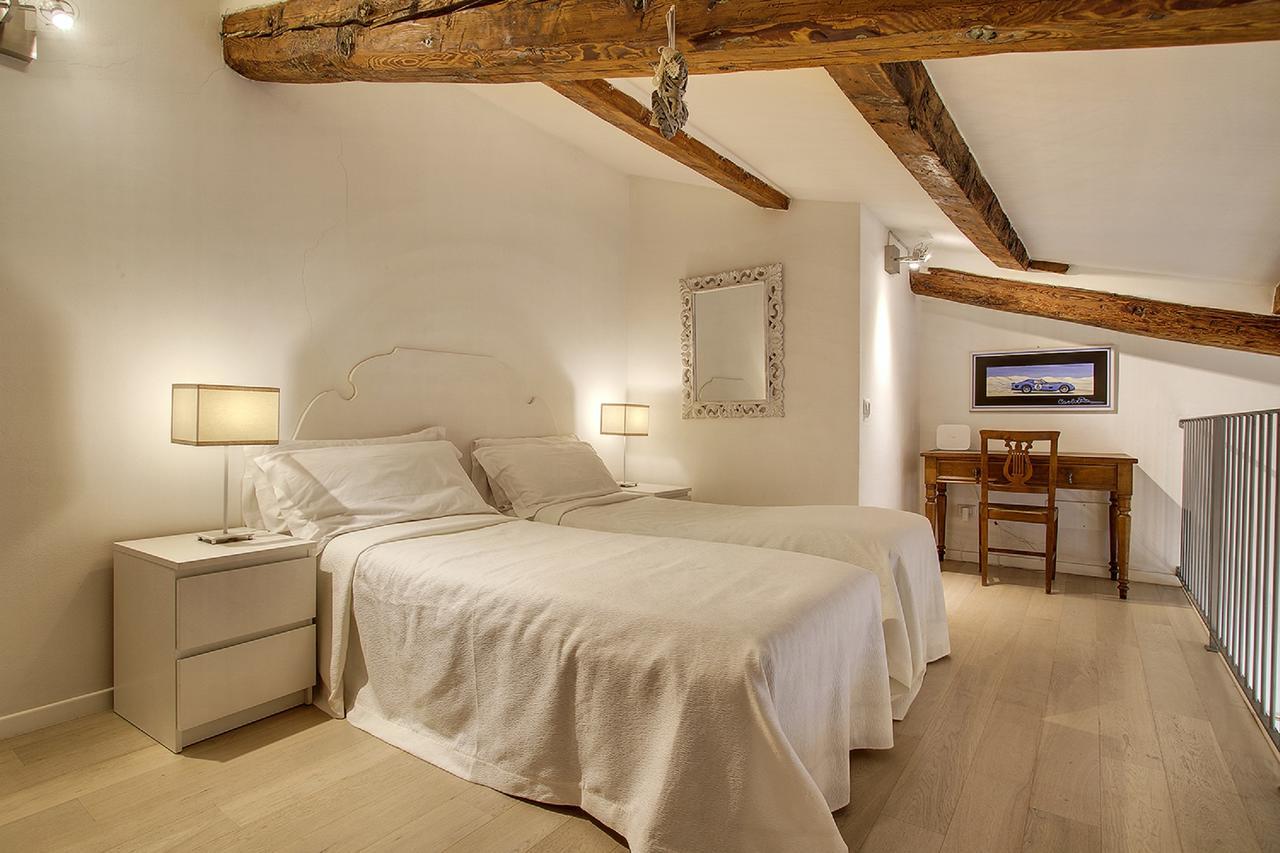 Lungarno Elegance Appartement Florence Buitenkant foto